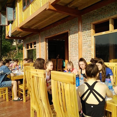 Bac Ha Threeland Homestay מראה חיצוני תמונה