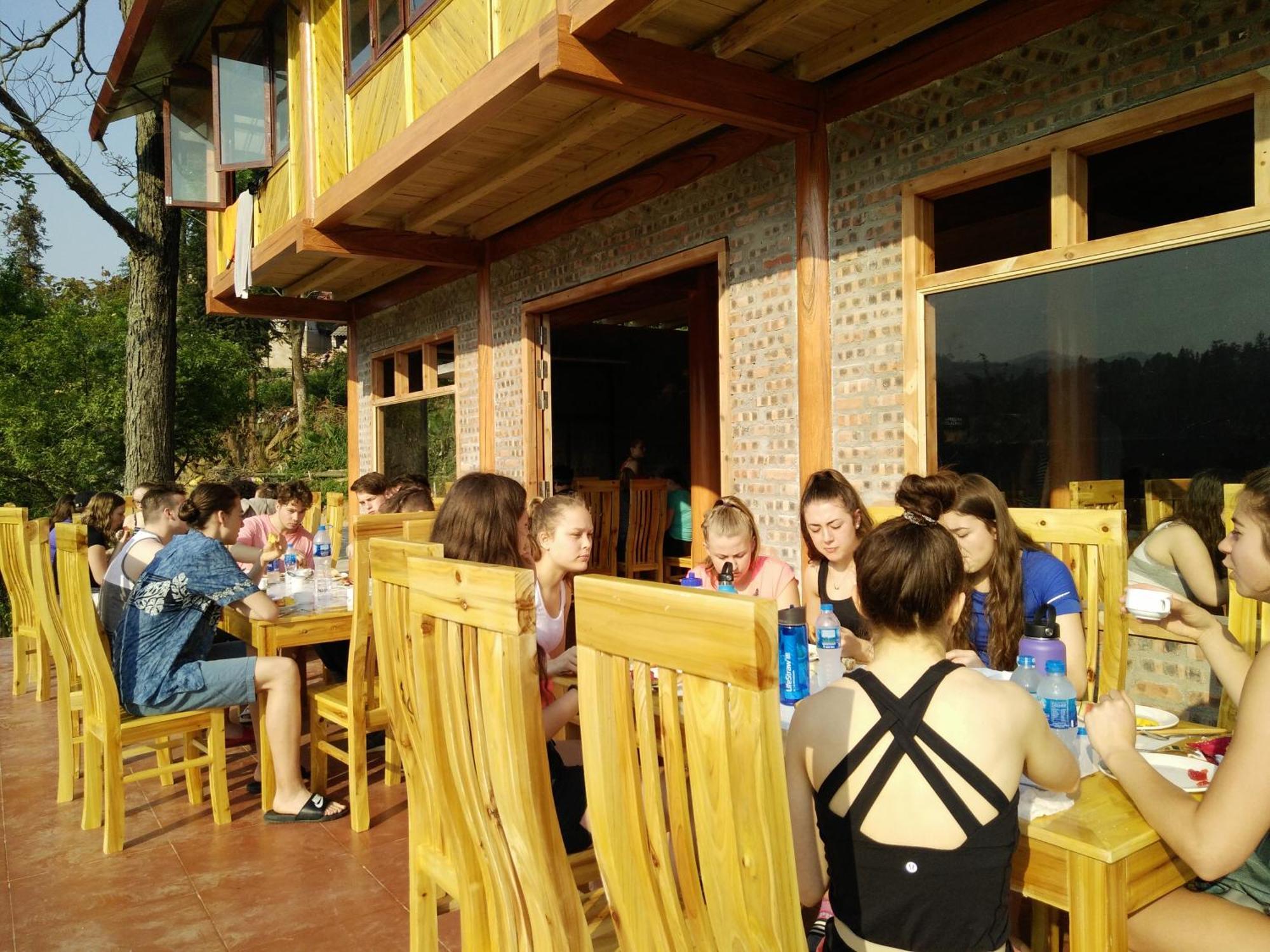 Bac Ha Threeland Homestay מראה חיצוני תמונה