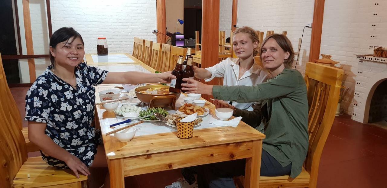 Bac Ha Threeland Homestay מראה חיצוני תמונה